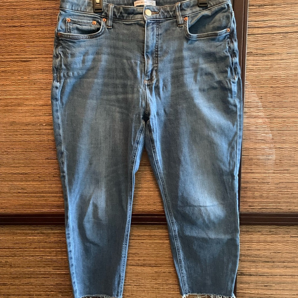 Elizabeth and James Blue Ankle Cropped Jeans